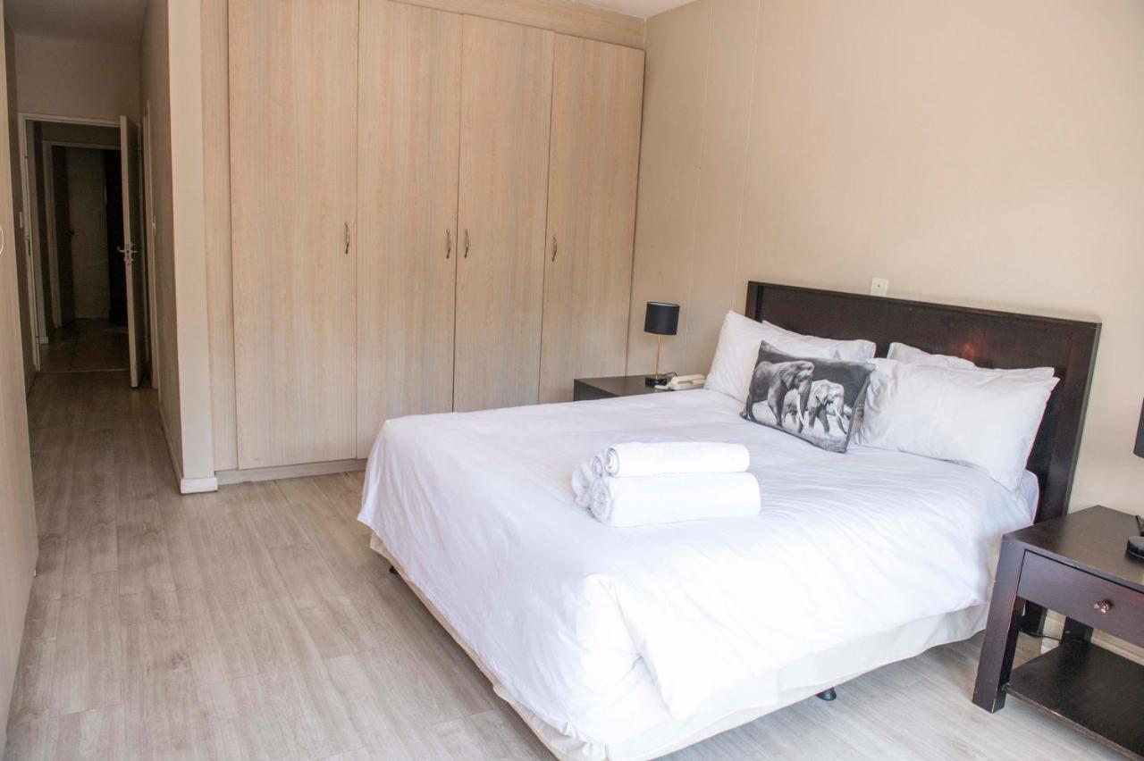 Grayston Exec Apartments Йоханнесбург Экстерьер фото